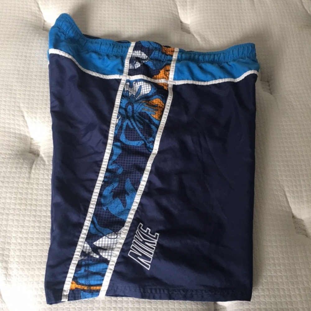 Men Nike Swimwear Trunks Shorts size L